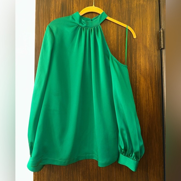 NWT TRINA TURK Alice Draped Satin One-Shoulder Drop Top - Picture 1 of 6
